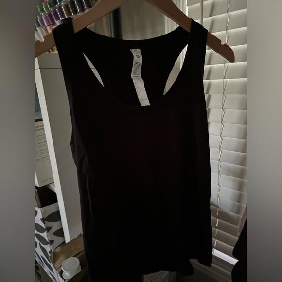 NWT Lululemon Love Tank - Black - Size 6 - Picture 3 of 6